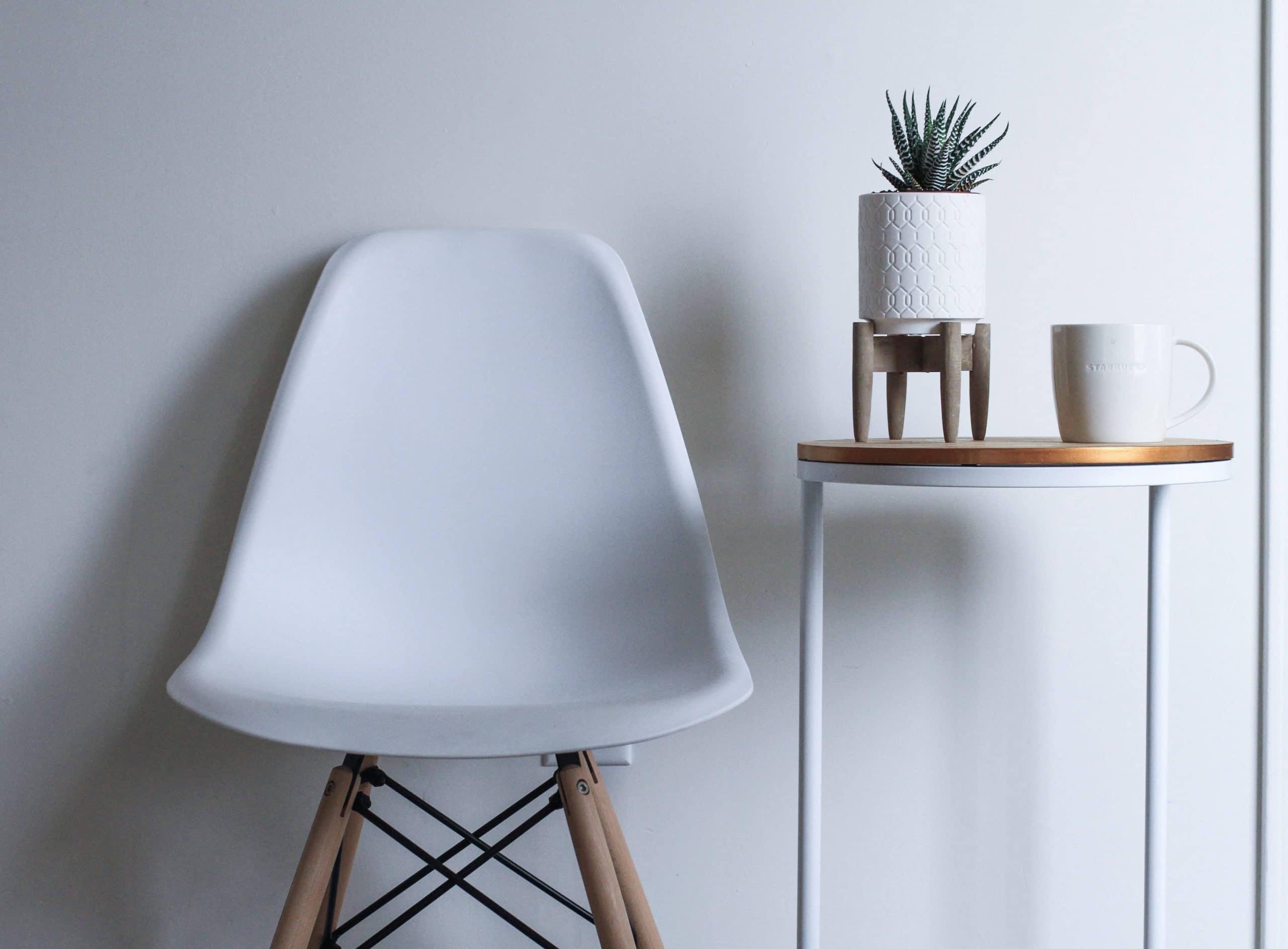 Quelles chaises avec une table en bois ?